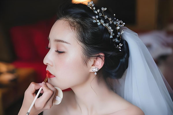 长治新娘跟妆|长治凯丽名妆时尚新娘